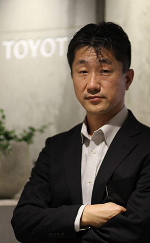 Yasuomi Takeuchi